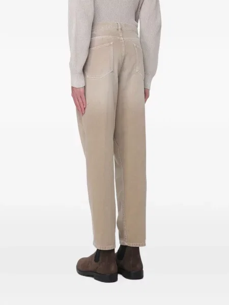Jeansy straight leg Myths
