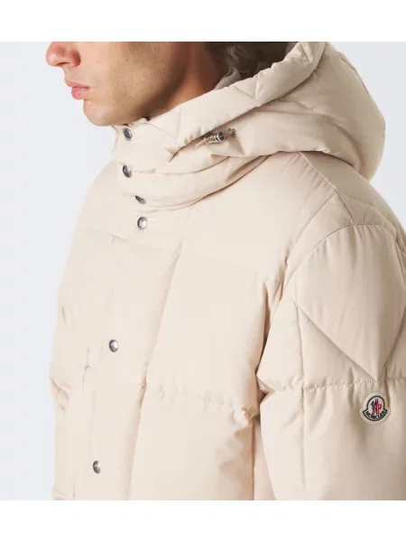 Geacă cu puf Moncler cu glugă bej