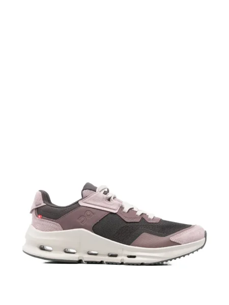 Sneakerși On roz