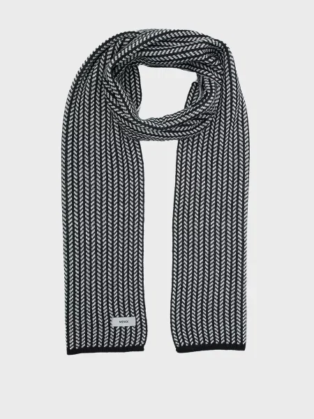 Шерстяной шарф Mexx