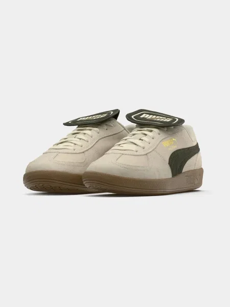 Sneakerși Puma de lână alb