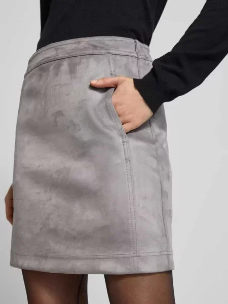 Spódnica mini z imitacji skóry model ‘Relvina cozy’ Opus szara