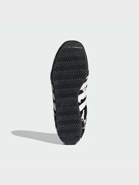 Кожаные повседневные кроссовки Adidas черные
