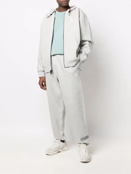 Pantaloni sport Nike cu imagine gri