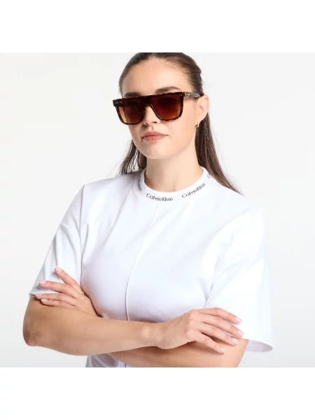 Top Calvin Klein s autogramem bílý