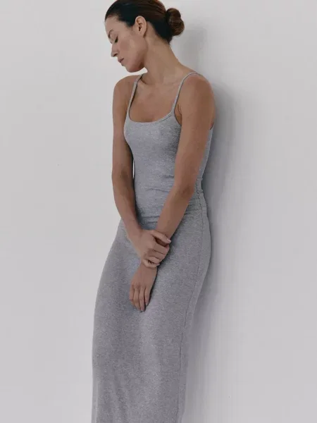 MUUV. sukienka JORDE maxi dopasowana szary