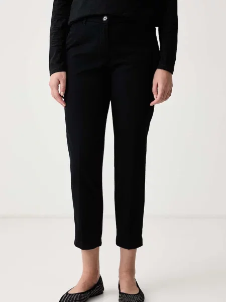 Sisley pantaloni pentru femei cu negru