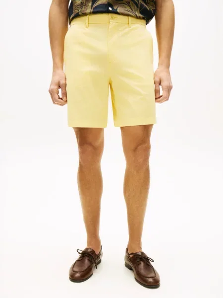 Tommy Hilfiger Bermudy Mężczyźni 31 żółty