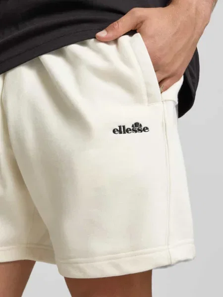 Szorty dresowe z wyhaftowanym logo model ZANICA' Ellesse białe