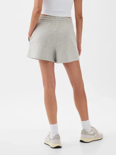 Dámske šortky GAP Heritage French Logo light heather grey sivá