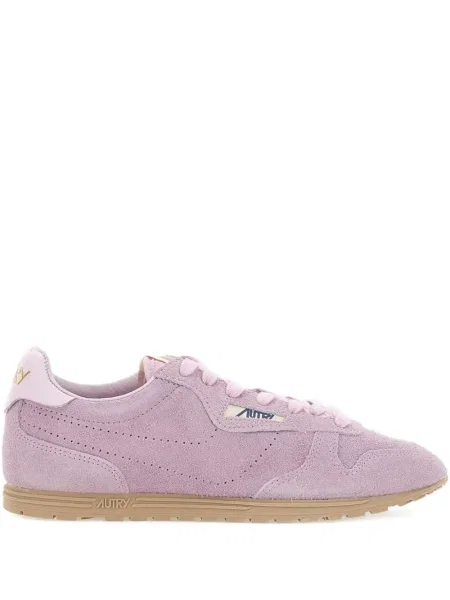 Sneakerși Autry din piele de căprioară roz