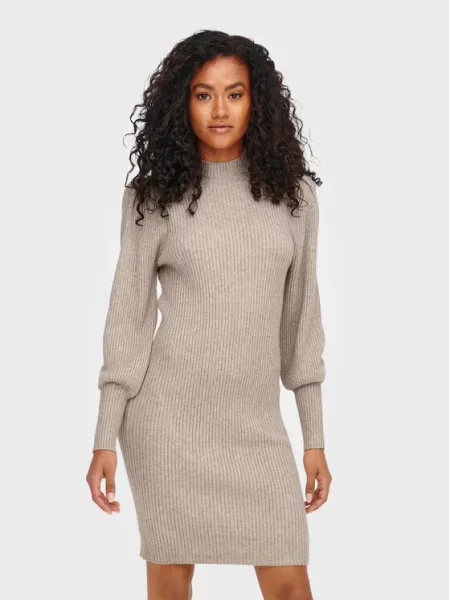 Sukienka o kroju comfort fit z dzianiny z mieszanki model ‘KATIA’ Only beżowa