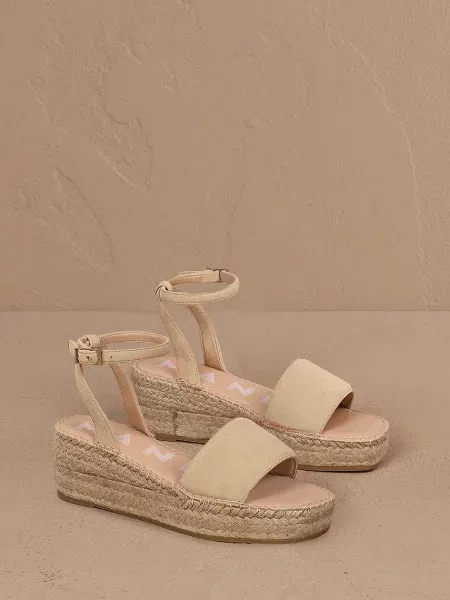 Manebi sandale din piele întoarsă Platforms With Strap M WJ bej