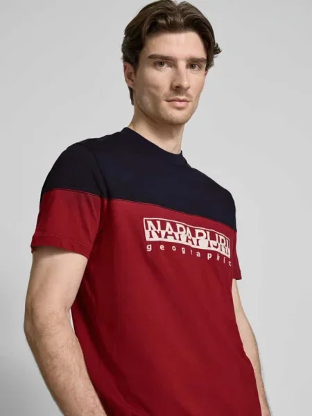 T-shirt z wyhaftowanym logo model ‘SATURNIA’ Napapijri
