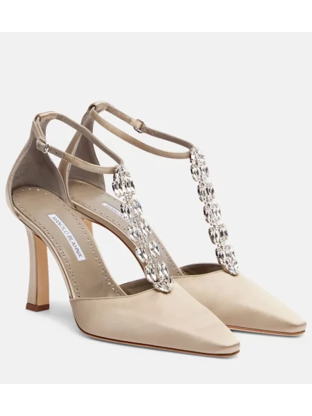 Pantofi cu toc Manolo Blahnik din satin bej