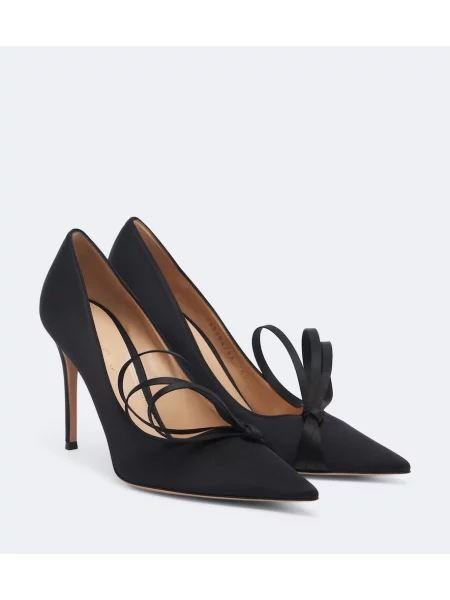 Pantofi cu toc Gianvito Rossi cu funde din satin negru