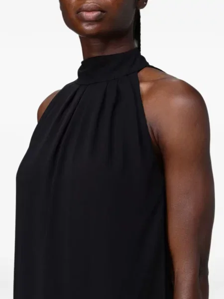 Top Hanita cu gât halter negru