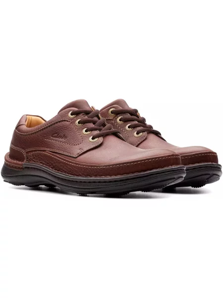 Pantofi Clarks maro