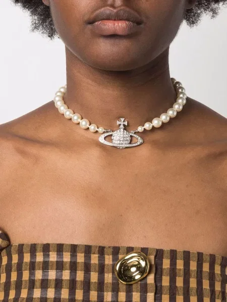 Vėrinys Vivienne Westwood su perlais sidabrinė