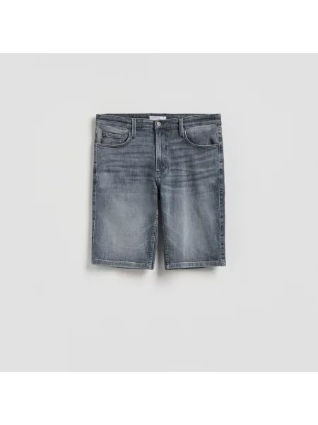 Reserved Džínové šortky slim fit šedá