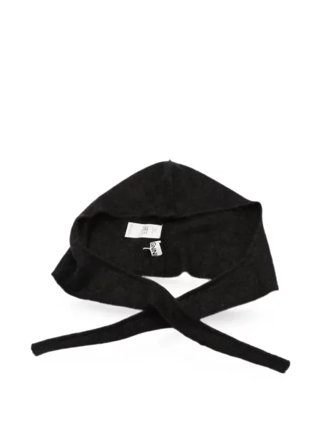 Căciulă Ganni cu glugă de mohair negru