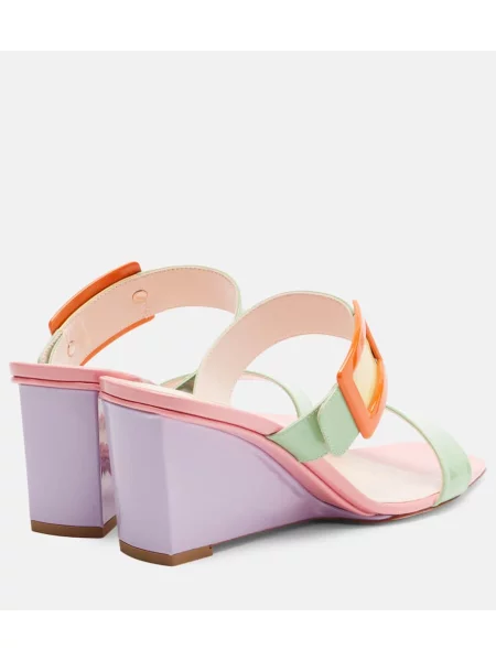 Papuci tip mules Roger Vivier din piele cu pană de lac