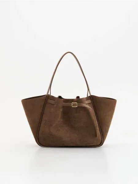 Reserved Geantă shopper din imitație de piele întoarsă bej