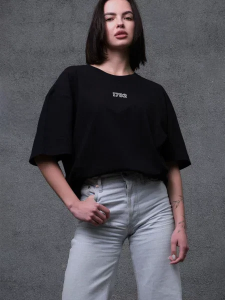 Футболка Without черная