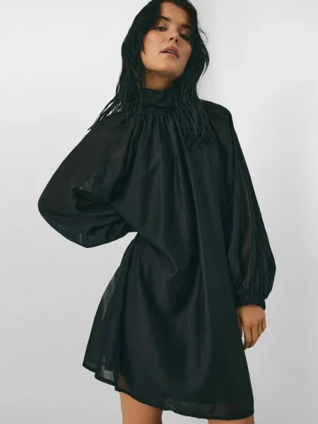 Noella Ruha Lorenia fekete