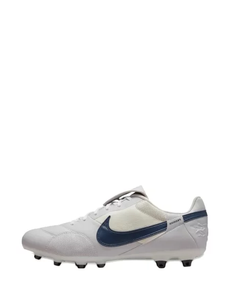Nogomet tenisice Nike LeBron s vezicama s čipkom crna
