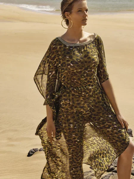 Пляжное женское пончо