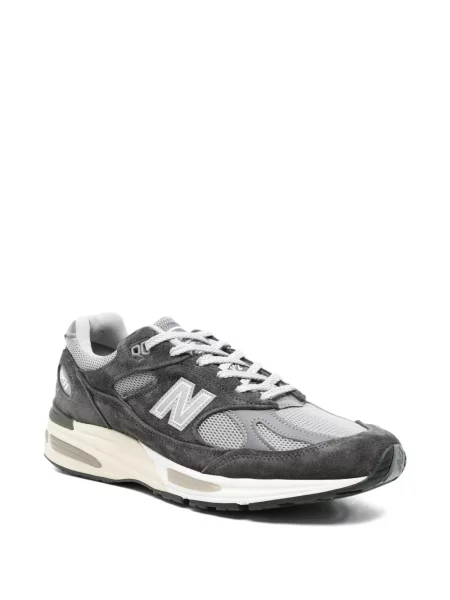 Sneakerși New Balance cu aplicații gri