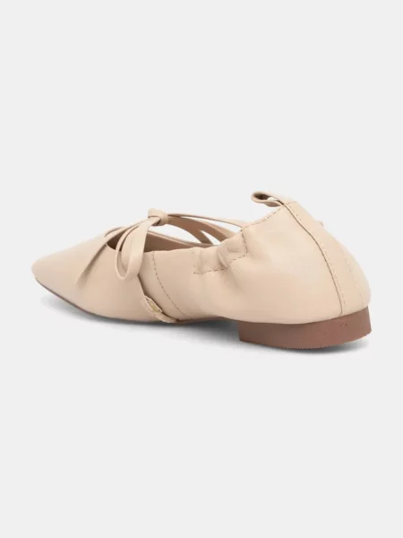 Кожаные балетки Aldo бежевые