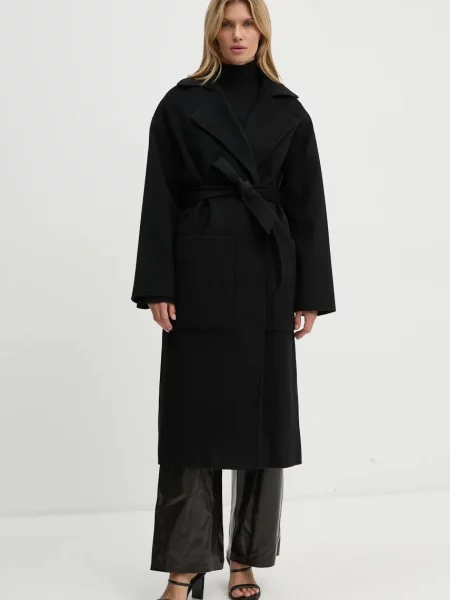 Volnen plašč Nanushka ALAMO črna