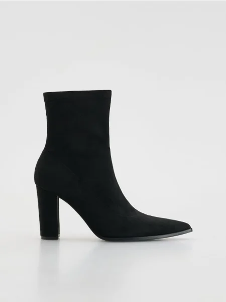 Замшевые ботильоны Reserved черные