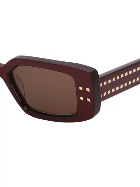 Правоъгълни слънчеви очила Valentino Garavani Eyewear с шипове червено