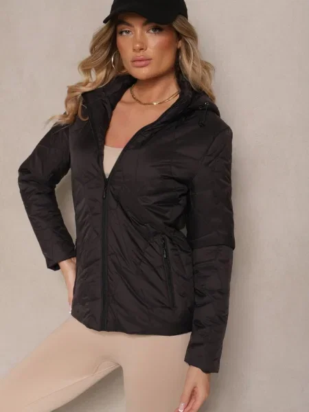 Przejściowa Kurtka z Kapturem Ozdobiona Pikowaniem Ninariela czarna