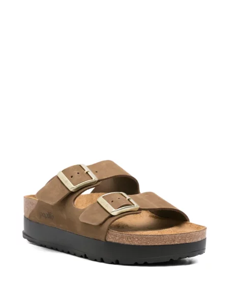 Sandale Birkenstock cu cataramă cu bretele maro
