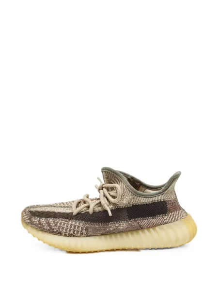 Sneakerși Adidas Yeezy cu șireturi din dantelă
