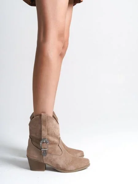 Kavboj škornji Capone Outfitters iz semiša