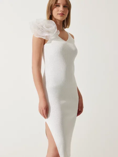 Obleka Happiness İstanbul bela