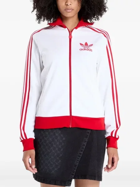 Dlouhé běžecké boty Adidas Terrex s krátkými rukávy s výstřihem do v černé