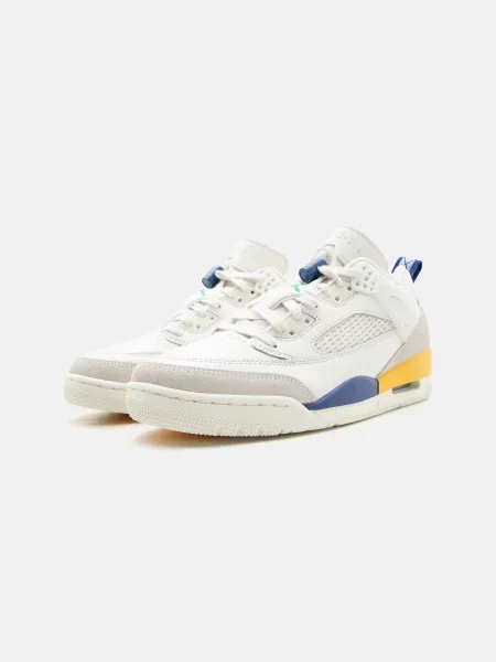 Sneakerși Jordan alb