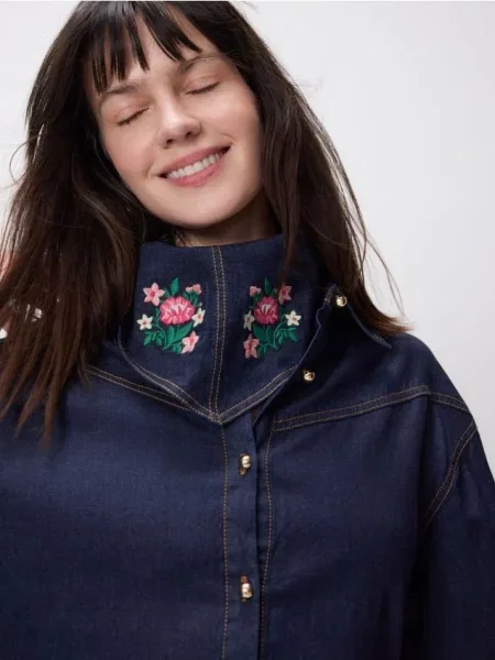 Reserved Jeansowa koszula z szalem granatowy