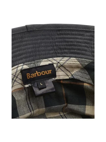 Woskowana czapka Barbour czarna