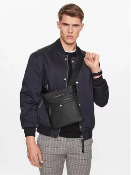 TOMMY HILFIGER Taška přes rameno Essential' černá