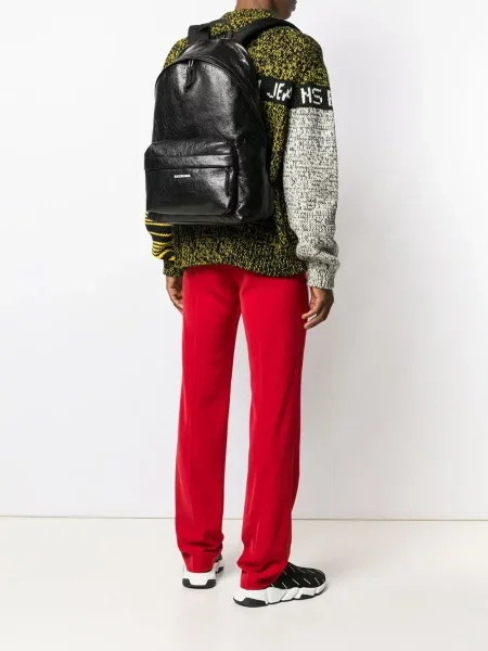 Kuprinė Balenciaga su aplikacija juoda