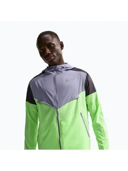 Geacă de alergare pentru bărbați Nike Impossibly Light Windrunner iron purple/black/lime blast negru