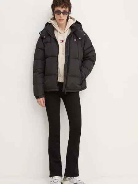 Tommy Jeans πουπουλένιο μπουφάν γυναικείο μαύρο