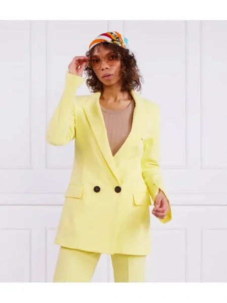 Beatrice B Zakó | Shaped fit